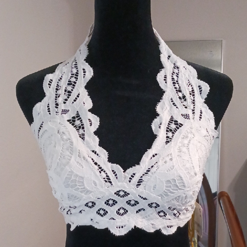 Chic White Lace Halter Bralette